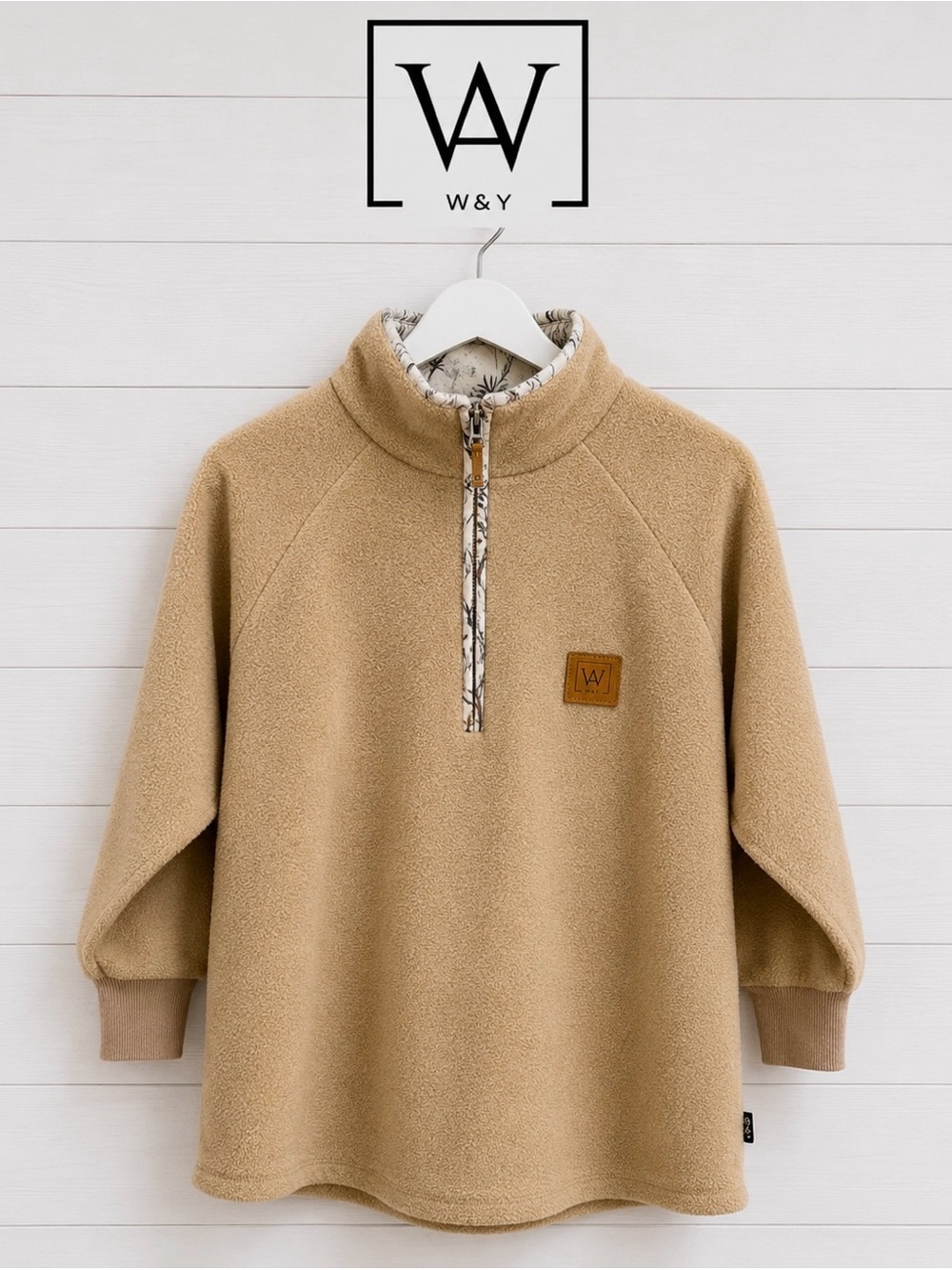 WILL & YOU Tan fleece sweater with a floral pattern n size S